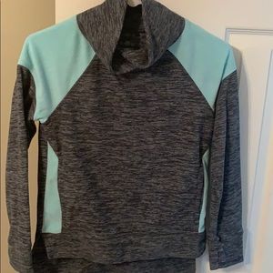 SO girls pullover size 10